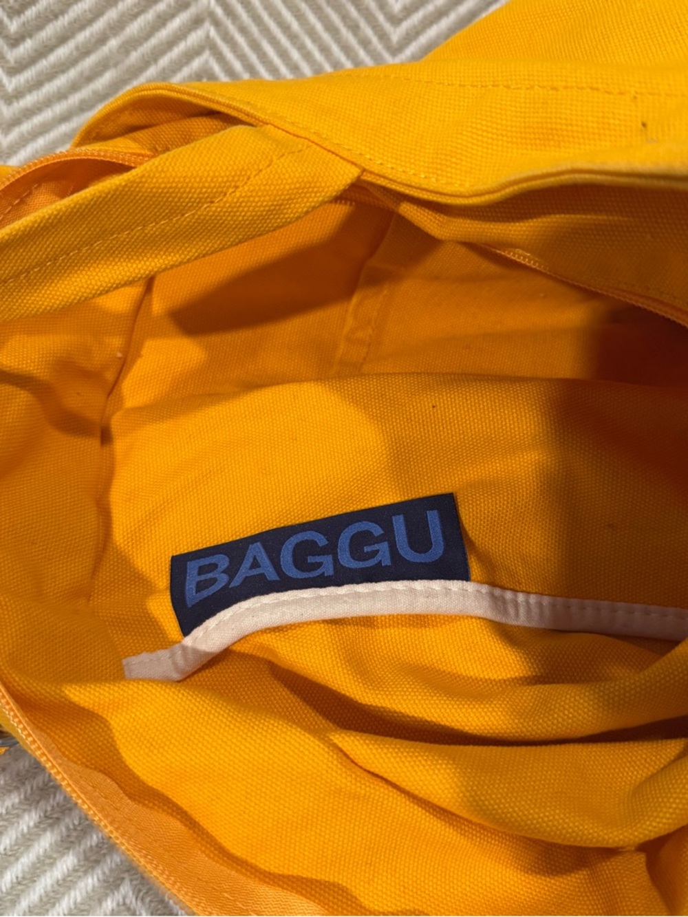 BAGGU Orange Duck Bag - Picture 3 of 5